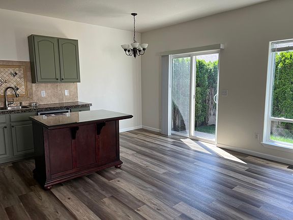 5th image of 3306 NE 42nd Pl APT B