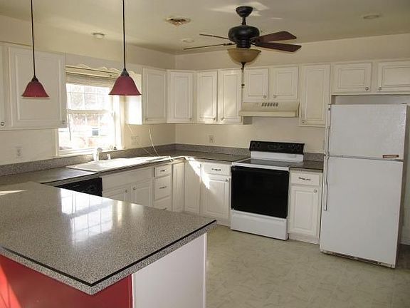 5th image of 214 Meadow Ave