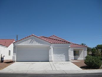 1st image of 2204 Meadow Green Ave