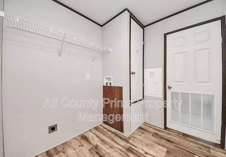 1556 Brown Rd — Photo 23