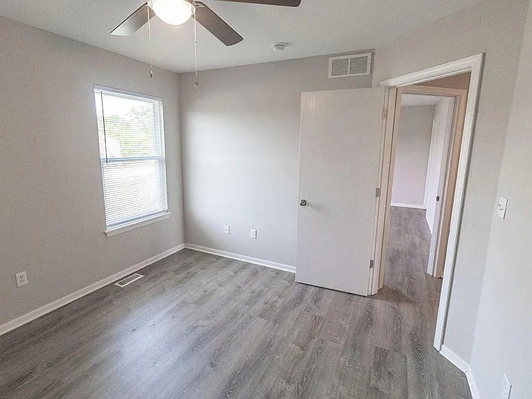 5211 Currituck Ln — Photo 29