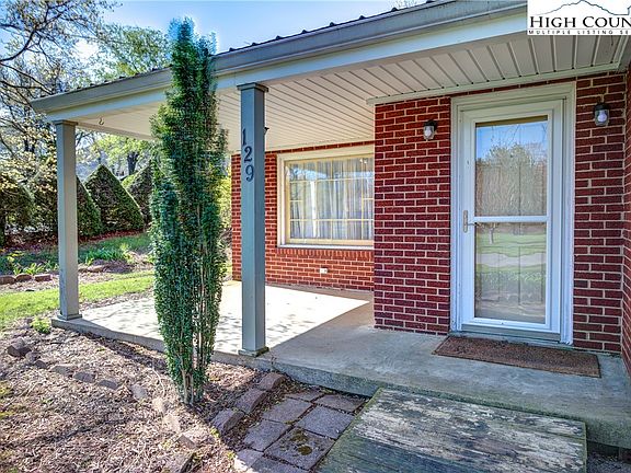 5th image of 129 Valley Drive