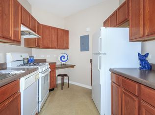 1280 Coventry Glen Dr APT 202, Round Lake, IL 60073