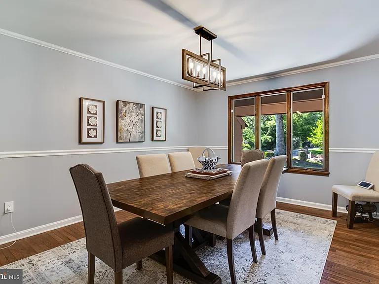 8150 Plowden Dr — Photo 29