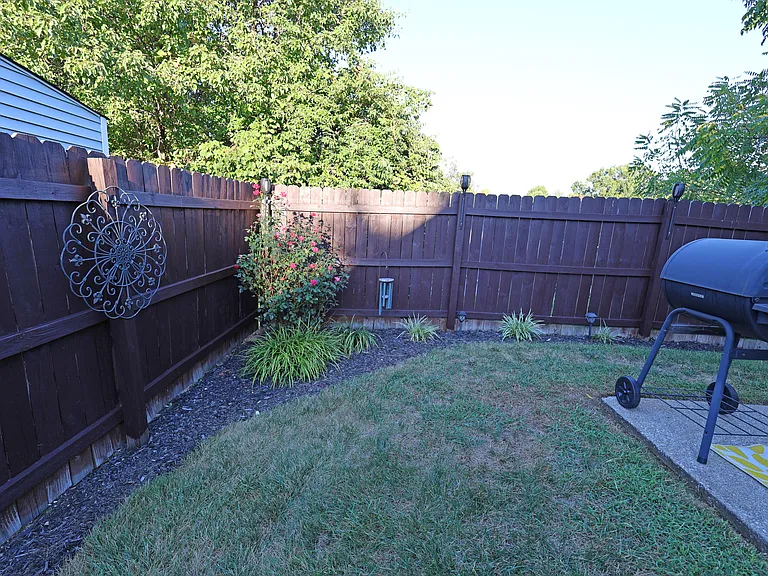 4216 Kensington Garden Ct — Photo 19