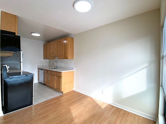 5th image of 200 Guerrero St #303