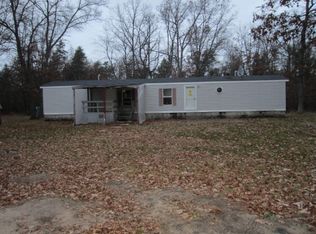 1061 E Lincoln St, White Cloud, MI 49349