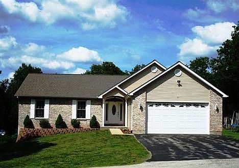 1st image of 5 Plum Ln