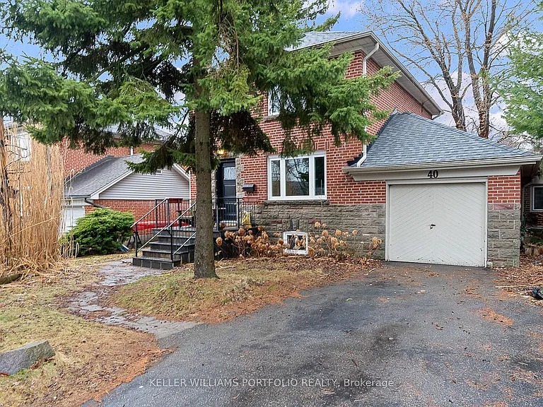 40 Scarboro Cres — Photo 3