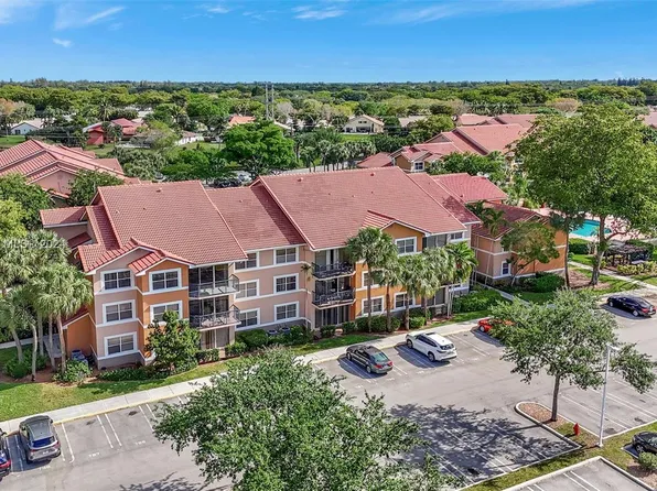 8821 Wiles Rd APT 103, Pompano Beach, FL 33067