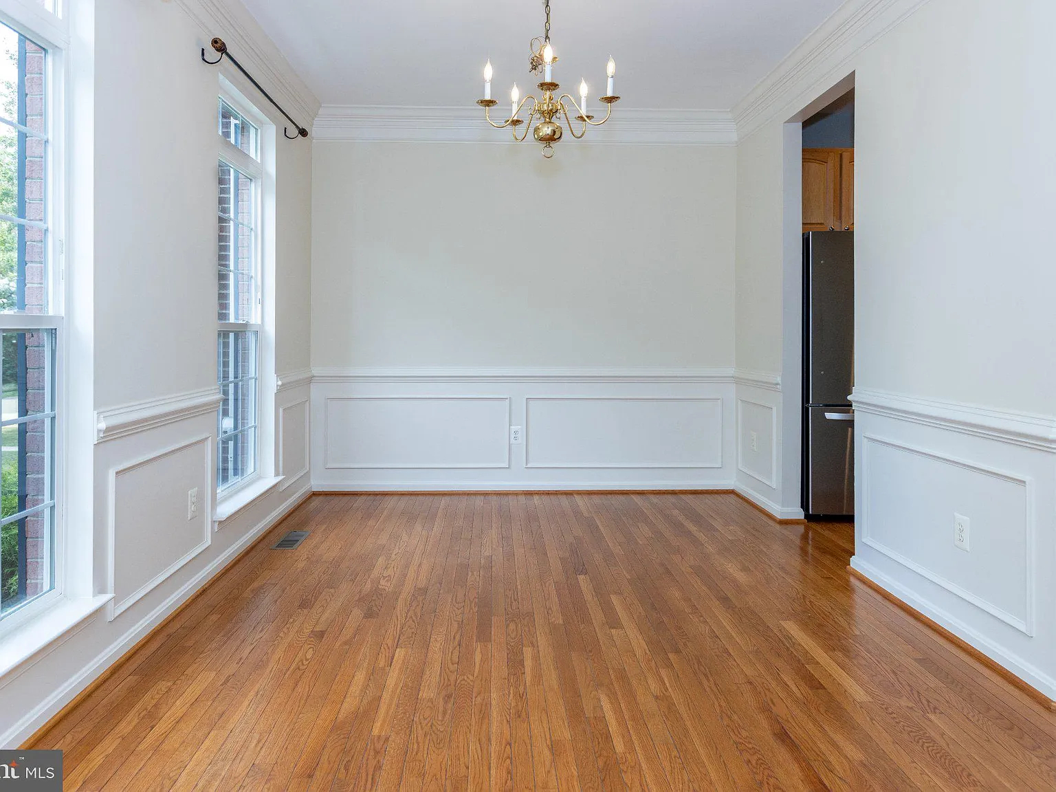 3 bed, 2.5 bath, 2078 sqft, $2,900 — Photo 3