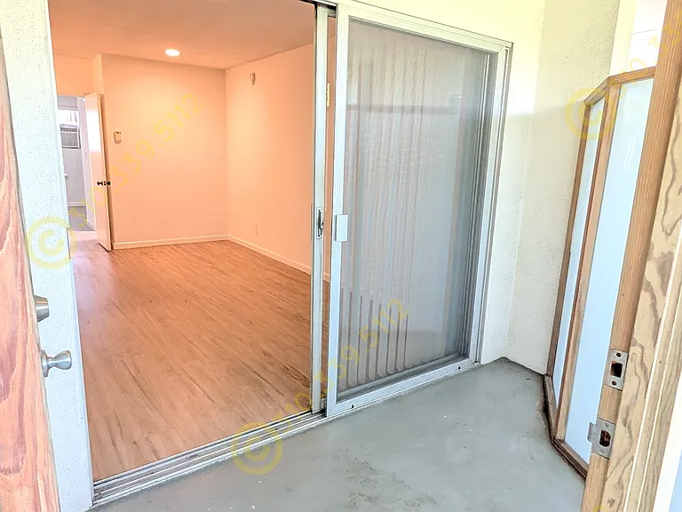 362 S Rexford Dr #9 — Photo 6