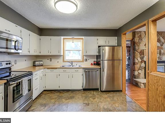 5th image of 11321 Jonquil St NW