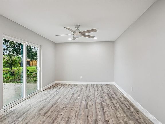 2nd image of 382 Oak Tree Dr
