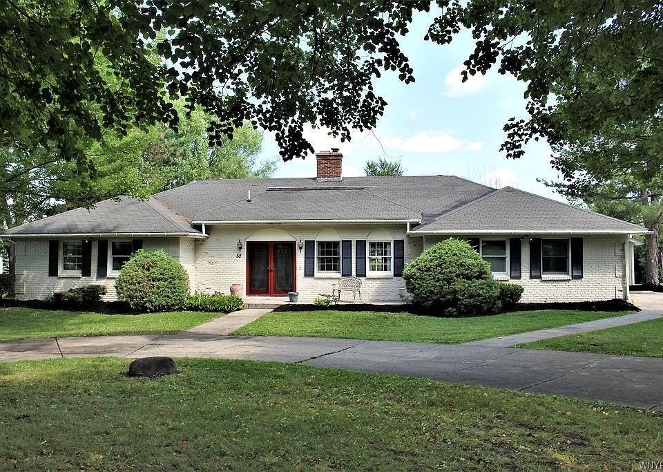 1st image of 58 Fox Chapel Dr