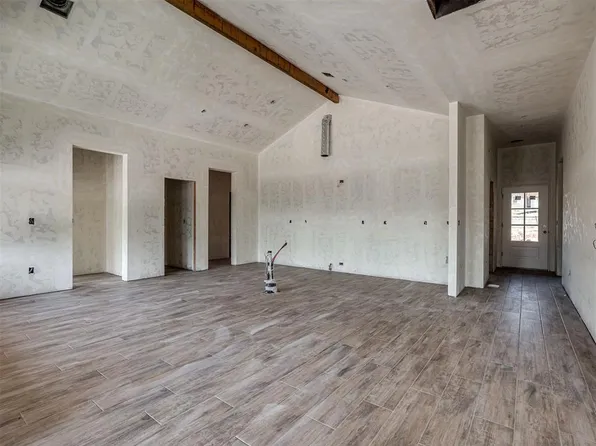 2116 Ridge Pine Rd, Edmond, OK 73034