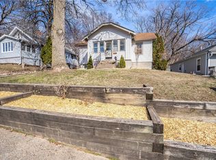 235 58th St, Des Moines, IA 50312