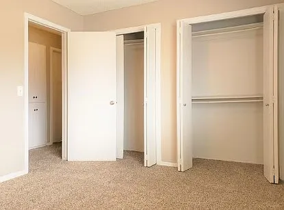 Cedar Creek Apartments — Photo 8