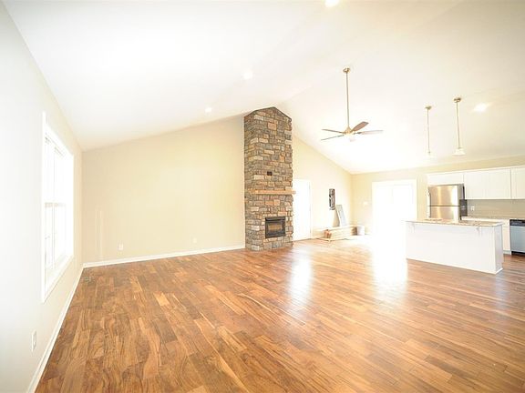 3rd image of 12 Casey Ln