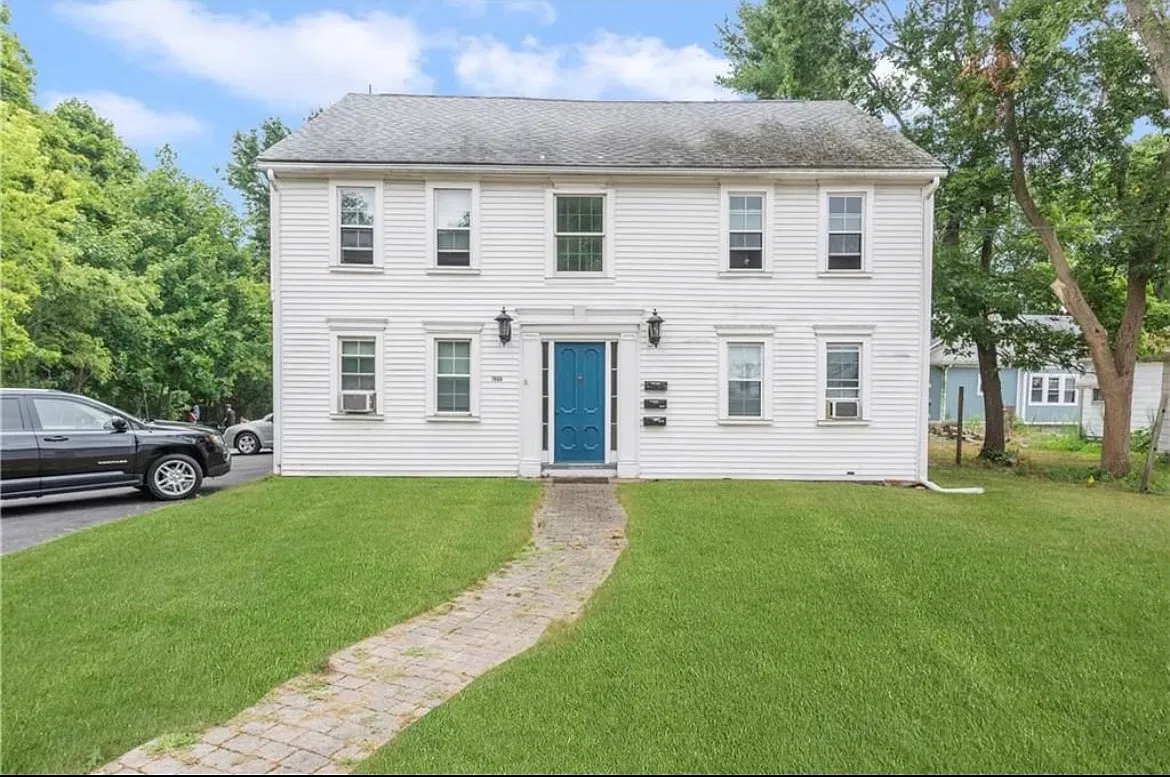2 bed, 1000 sqft, $1,950 — Photo 1
