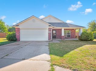 10632 NW 35th St, Yukon, OK 73099