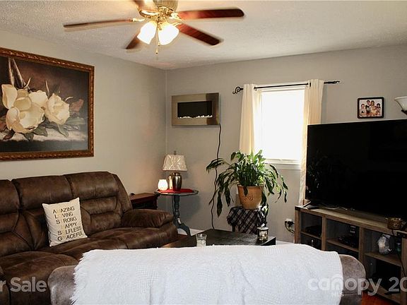 4th image of 217 Maryland Dr