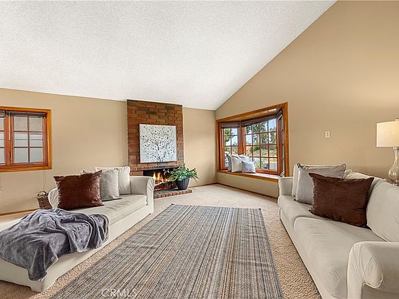4th image of 19832 Riverview Dr