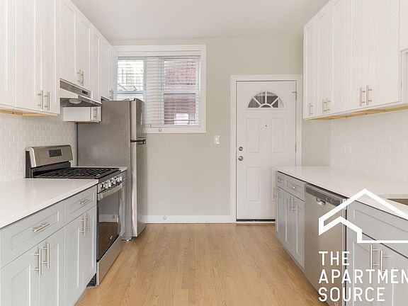 2nd image of 4838 N Wolcott Ave #3A