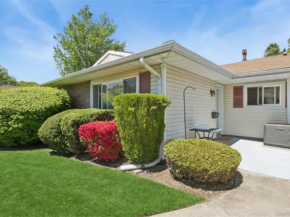 181 Storm Drive, Holtsville, NY 11742