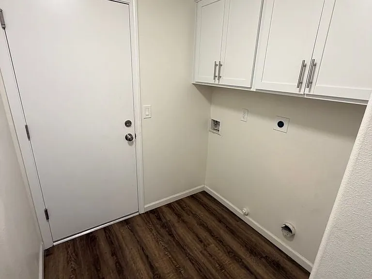 2450 W Park Dr — Photo 5