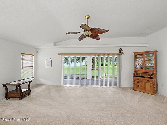 2nd image of 952 Tavernier Cir NE