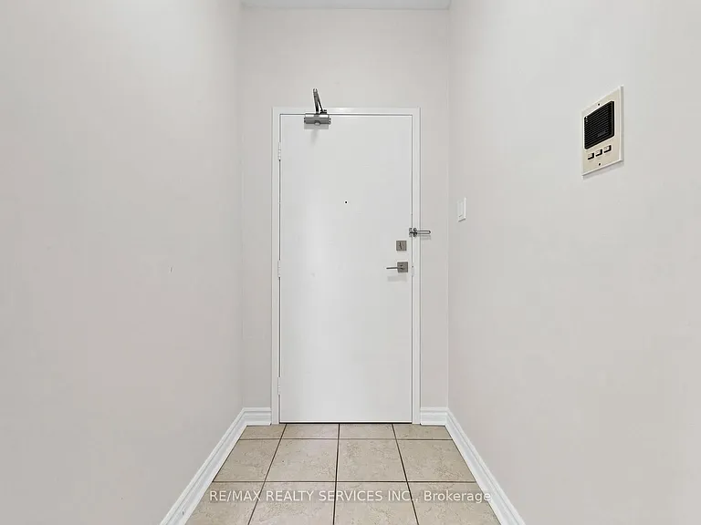 175 Hilda Ave #102 — Photo 6