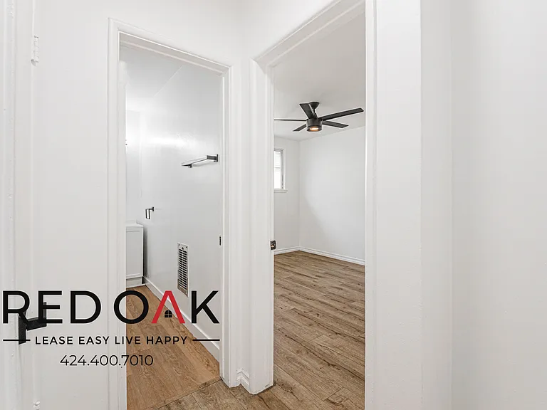 820 S Gramercy Pl #11 — Photo 11