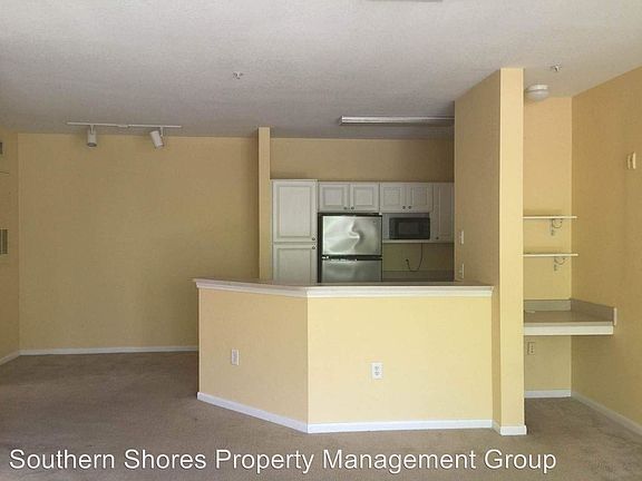2nd image of 60 Fenwick Hall Aly APT 827