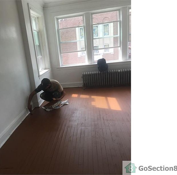 1st image of 6803 S Loomis Blvd #1