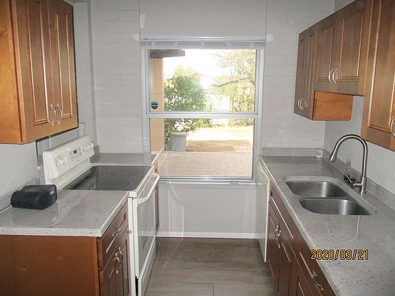 5th image of 342 W Calle Margarita