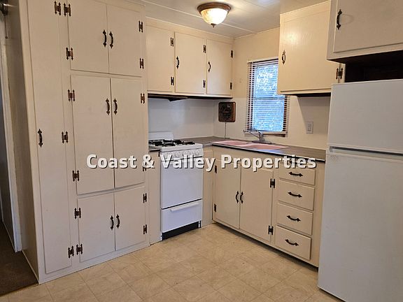 3rd image of 17653-17663 Vierra Canyon Rd #Ebc0d0801