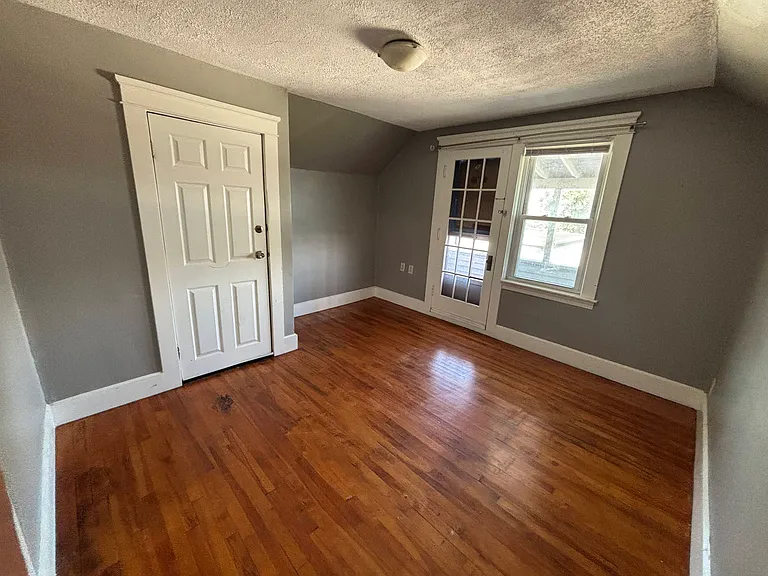 38 Cliff St #3 — Photo 2