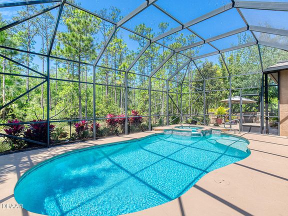 2nd image of 33 S Laurel Creek Ct