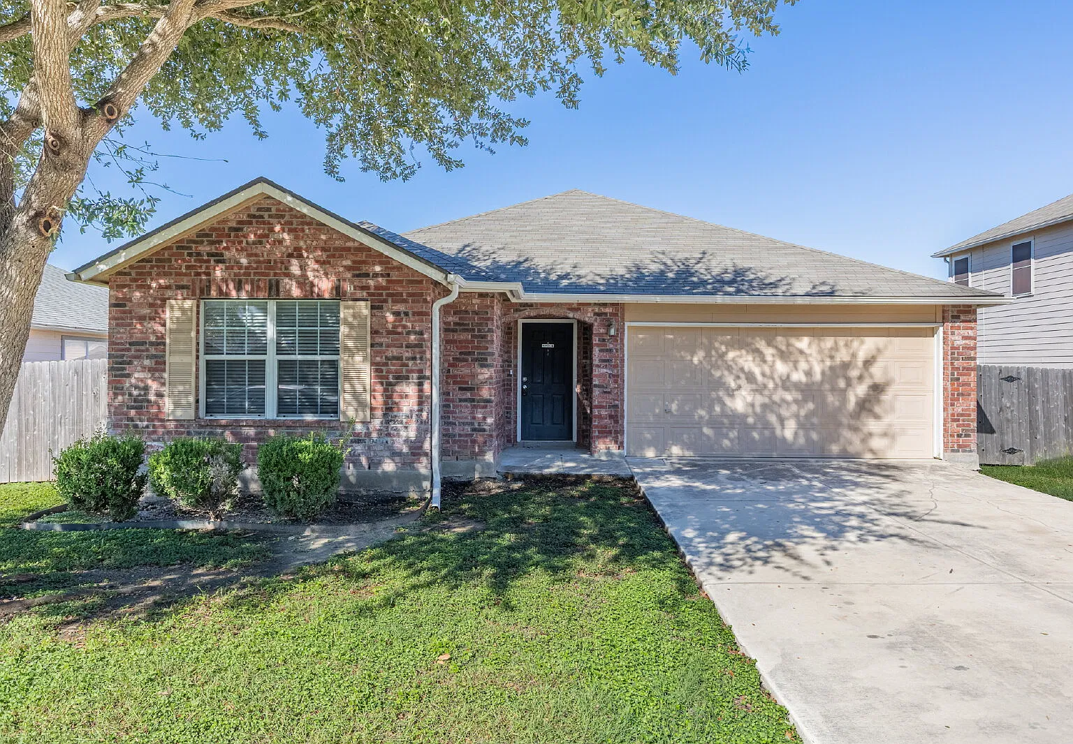 3 bed, 2.0 bath, 1551 sqft, $1,650 — Photo 1