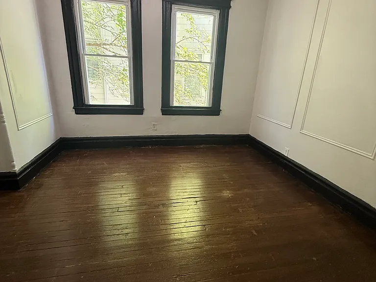 43 Treacy Ave #1-A — Photo 3