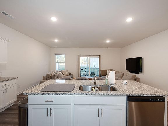 3rd image of 3405 Baybrooke Dr #B