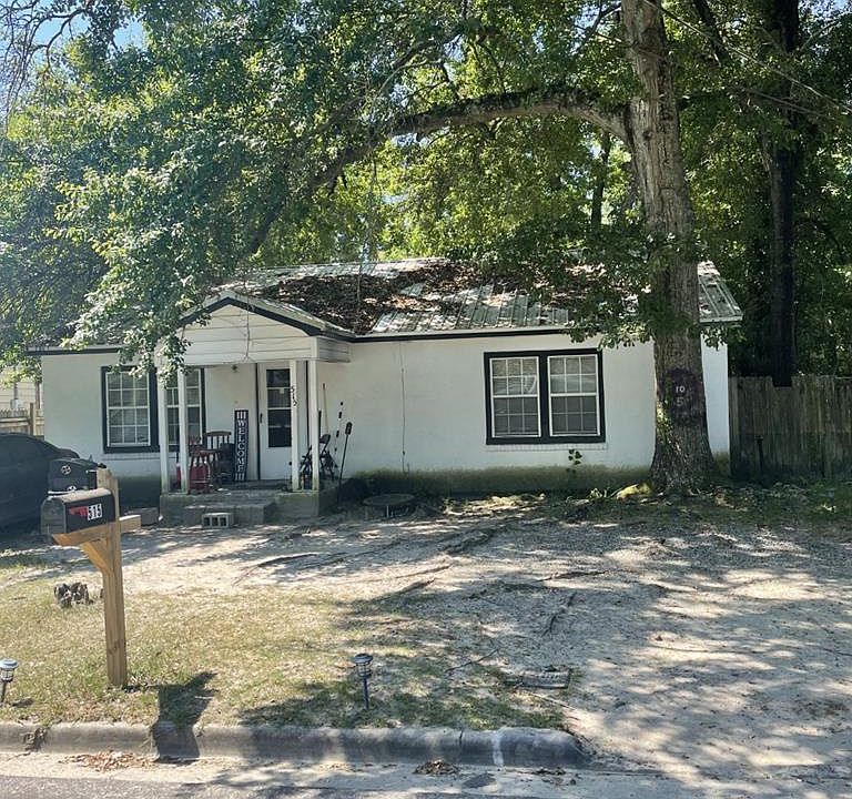 2nd image of 515 W Magnolia St