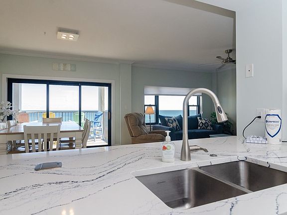 4th image of 2400 N Lumina Ave #2