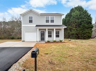 176 Sparrow Ln, Lexington, NC 27295