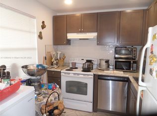 3001 NW 48th Ave APT 339, Lauderdale Lakes, FL 33313