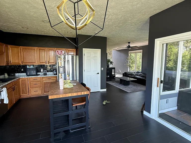 15507 Outer Dr — Photo 5