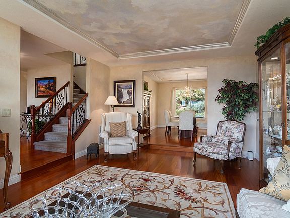 5th image of 717 Knight Ln