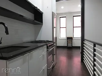 Rented by Rennit Inc.