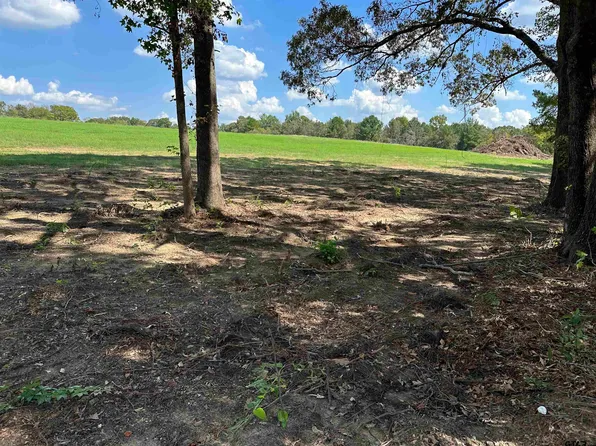 6 County Road 409d, Henderson, TX 75654